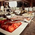 阿斯特洛公寓式酒店 - 尼克特劳忽尔酒店 酒店 4*