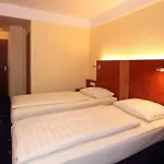 阿斯特洛公寓式酒店 - 尼克特劳忽尔酒店 斯图加特