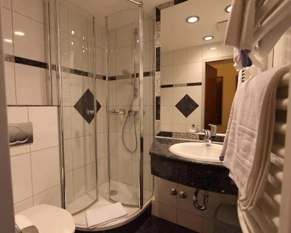 Otel Astro - Nichtraucherhotel 4*