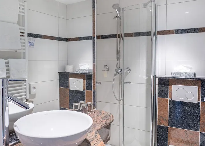 Astro - Nichtraucherhotel 4*