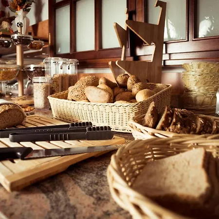 아스트로 - 니흐트라우허호텔 호텔 슈투트가르트