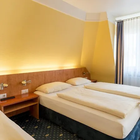 아스트로 - 니흐트라우허호텔