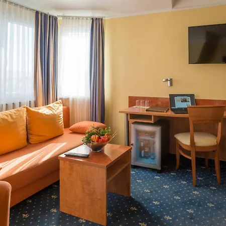 Astro - Nichtraucherhotel 4*