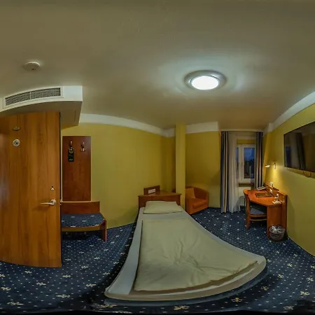 Astro - Nichtraucherhotel 4*