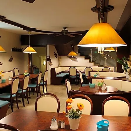 Astro - Nichtraucherhotel Hotel 4*