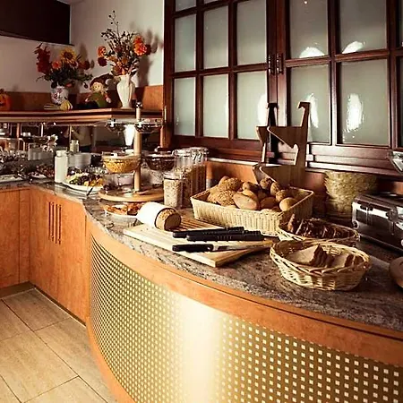 Astro - Nichtraucherhotel Hotel 4*