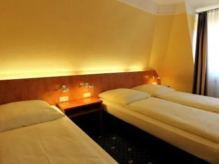 阿斯特洛公寓式酒店 - 尼克特劳忽尔酒店 酒店